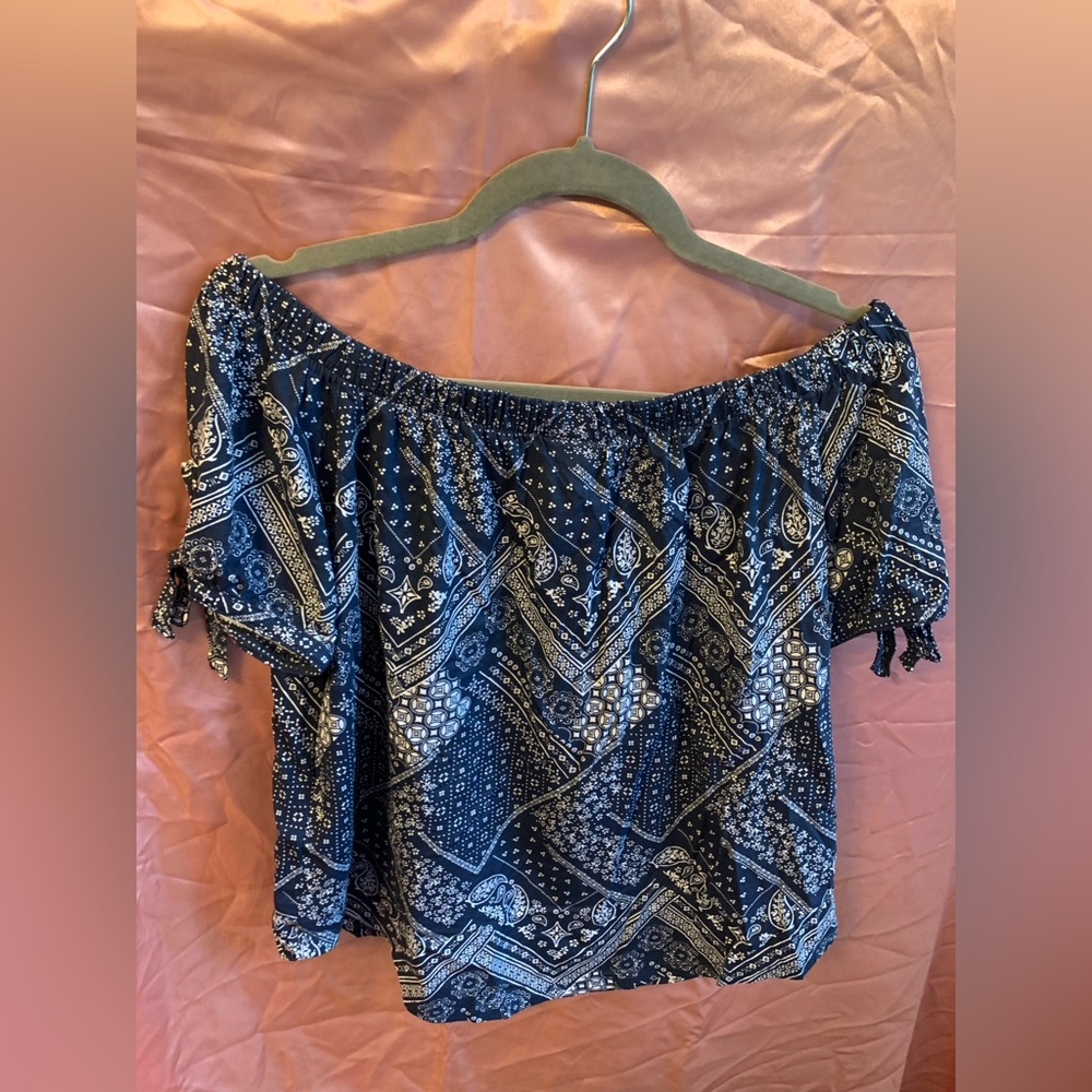 H&M small off the shoulder tank. Navy blue bandana pattern.